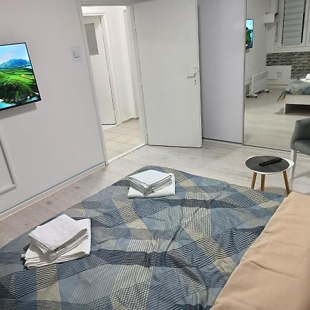 Sajmiste Savska - Apartment מראה חיצוני תמונה